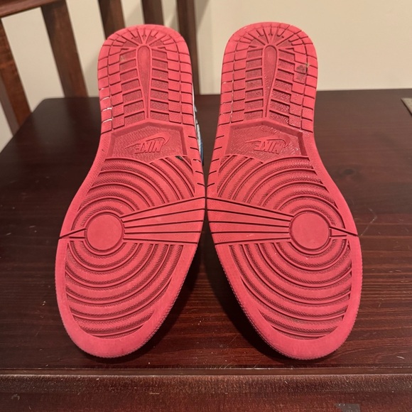 Nike Air Jordan 1 AJ1 Retro High Fearless red white blue Patent CK5666-100 9..5 - Picture 10 of 12